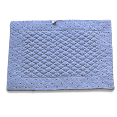 Quilted cotton placemat in gray and pink with Provençal floral pattern, handcrafted in France by Tissus Toselli.