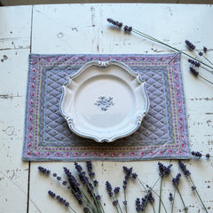 Quilted cotton placemat in gray and pink with Provençal floral pattern, handcrafted in France by Tissus Toselli.