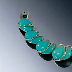 Vintage Aqua Turquoise Plastic Oval & Silver Tone Link Bracelet